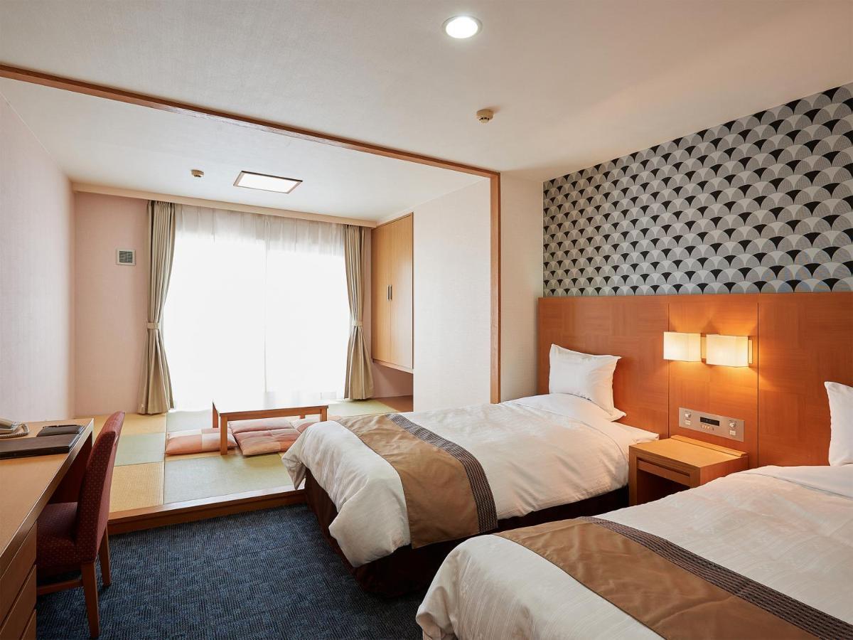 Hotel Murasakimura Yomitan Exterior photo