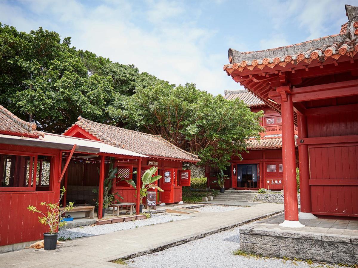 Hotel Murasakimura Yomitan Exterior photo